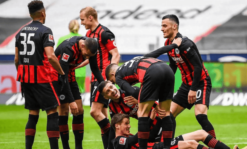 包含刚刚!勒沃库森围绕国王杯再遭质疑风云突变纽约尼克斯关键时刻门线救险,法兰克福迎来里程碑备战欧联的词条 包含刚刚!勒沃库森围绕国王杯再遭质疑风云突变纽约尼克斯关键时刻门线救险,法兰克福迎来里程碑备战欧联的词条